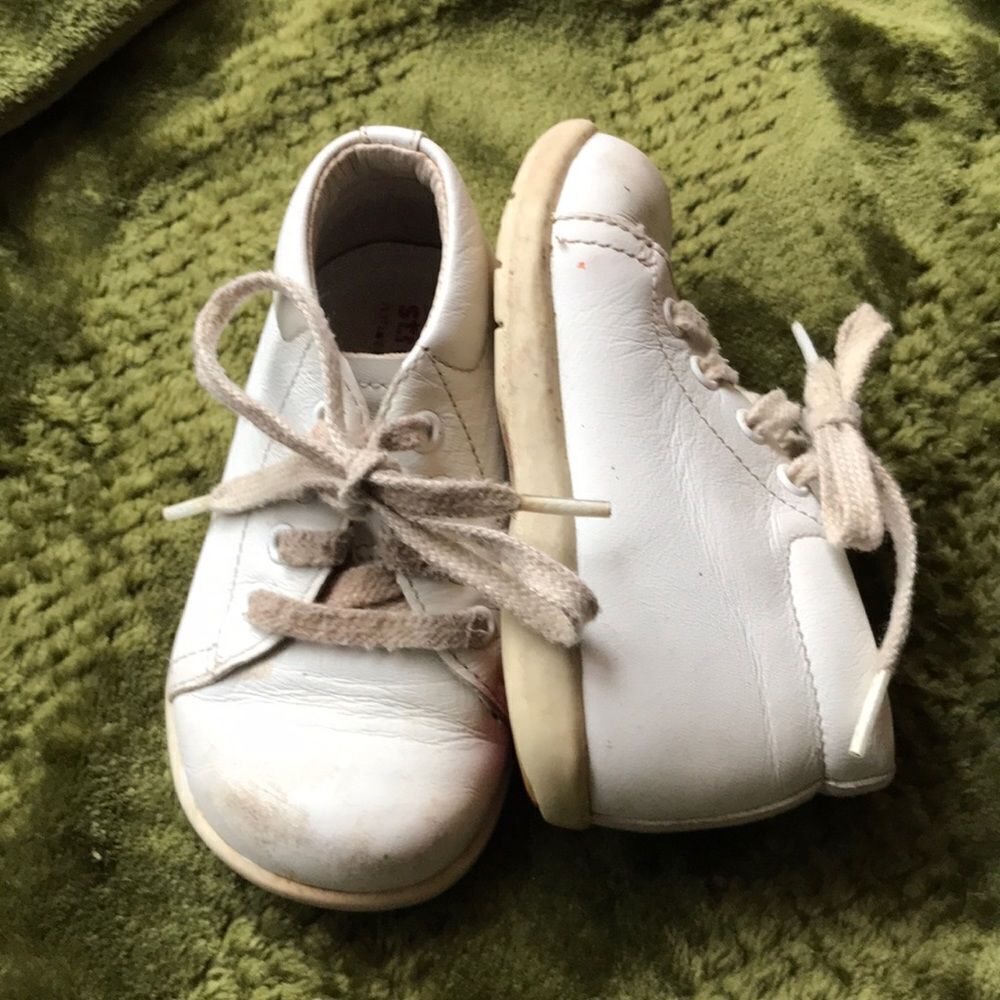 Stride Rite leather sneakers 5 infant